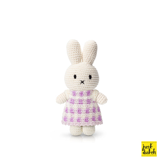 Miffy 米飛和她的格紋洋裝