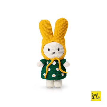 Miffy 米飛和她的綠色花朵洋裝+黃帽