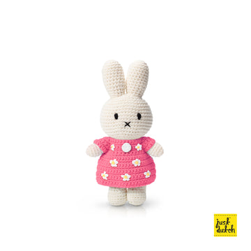 Miffy 米飛和她的桃紅花朵洋裝