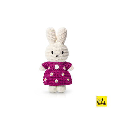 Miffy 米飛和她的櫻桃紅花朵洋裝