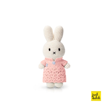 Miffy 米飛和她的粉紅旗袍